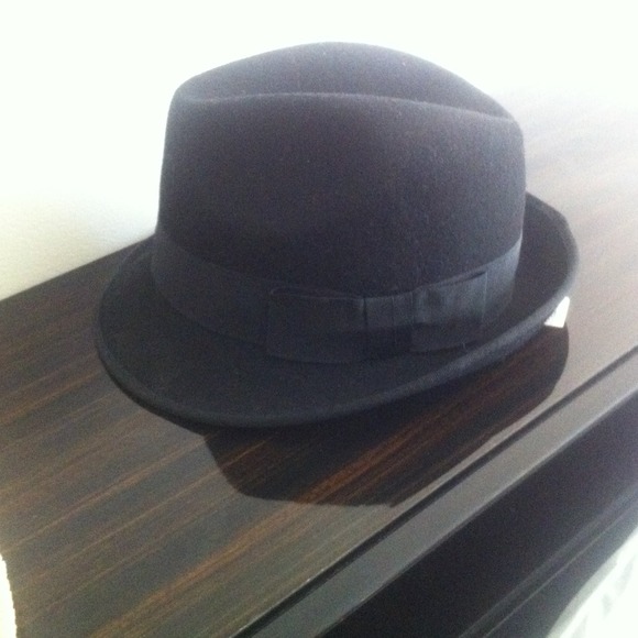 Black hat - Picture 2 of 3