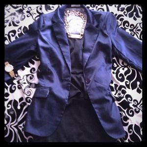 🔴SOLD🔴🔵🔵Navy blue blazer!🔵🔵