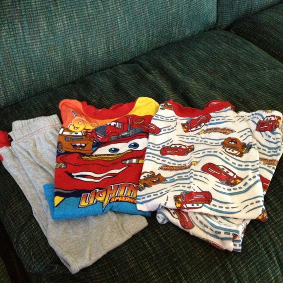 Boys 8 cars pj sets