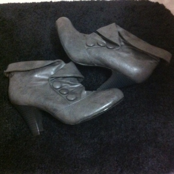 Boots - Madden girl boots