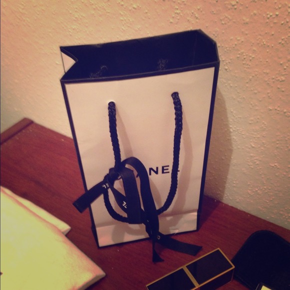 Chanel makeup 4 for 3