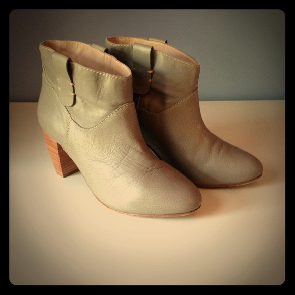 *SOLD* Rebecca Minkoff Doll Booties Size 6