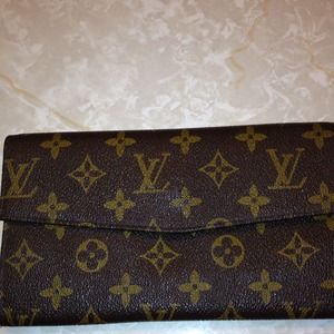 Louis Vuitton inspired wallet