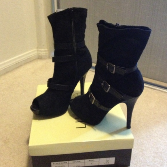 Black boots