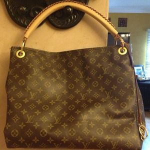 Louis Vuitton  inspired artsy.