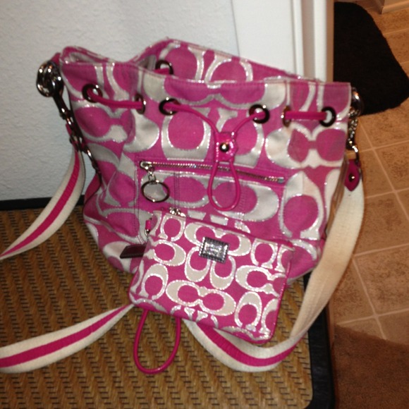 Pink coach purse&matching wristlet