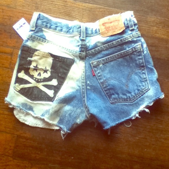 Levi's Denim - High waist Vintage levis cut off shorts