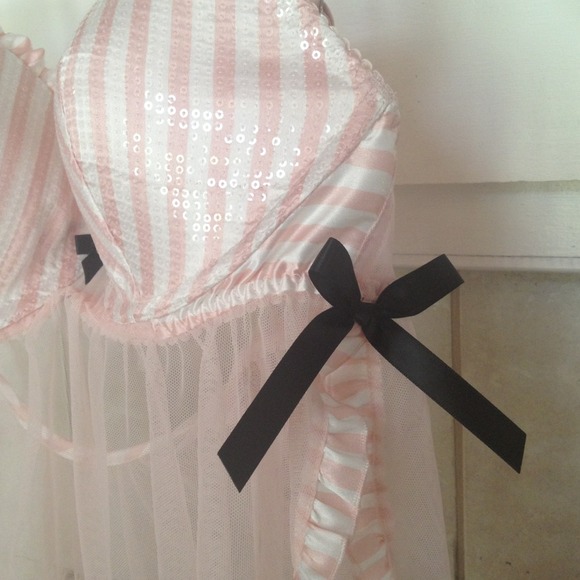 🚫SOLD SEXY VS lingerie. Sequined. Matching thong. - Picture 3 of 4