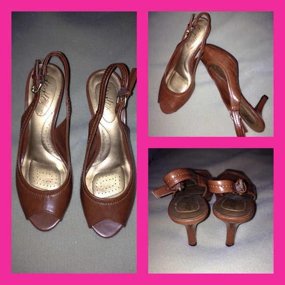 ❌SOLD 3 tops, 1 brown sandals