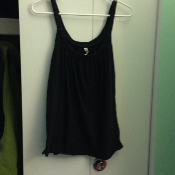 Black tank top - Picture 1 of 1