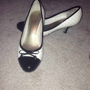 Nine West Chanel inspired, cap toe pump!