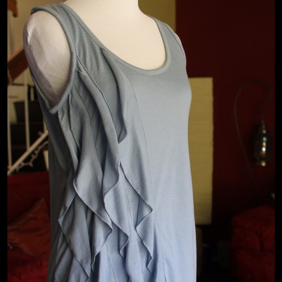 ****SOLD in a bundle***Baby blue top - Picture 2 of 3