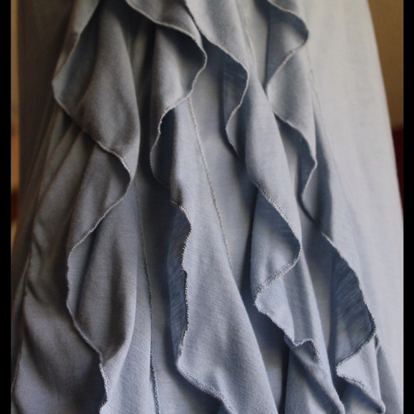 ****SOLD in a bundle***Baby blue top - Picture 3 of 3