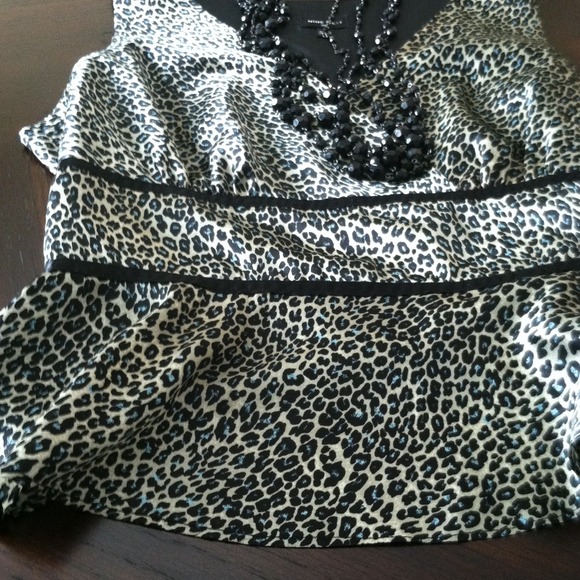 Blouses - Picture 1 of 3