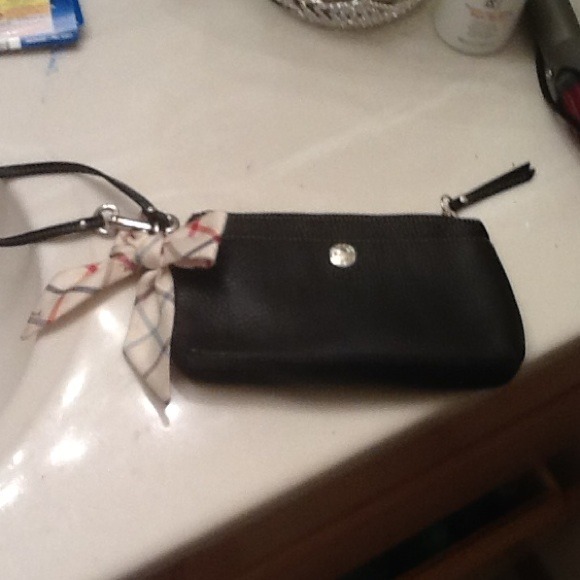 Coach purse/wristlets⛄️