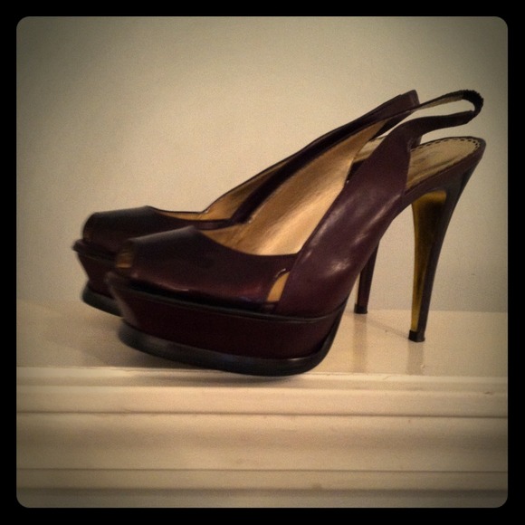 Bebe pumps