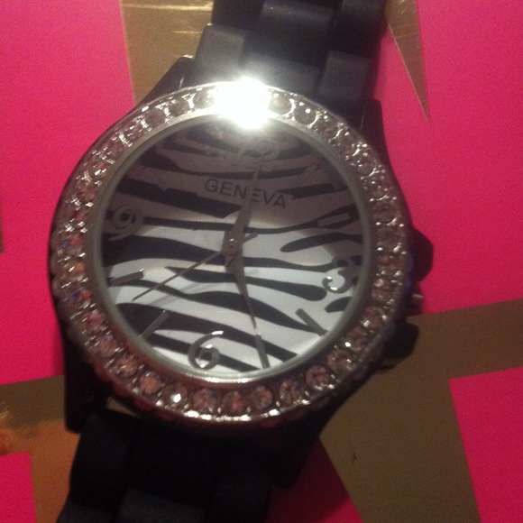 Black runner watch - Picture 2 of 2