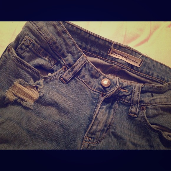 Bullhead distressed boot cut jeans