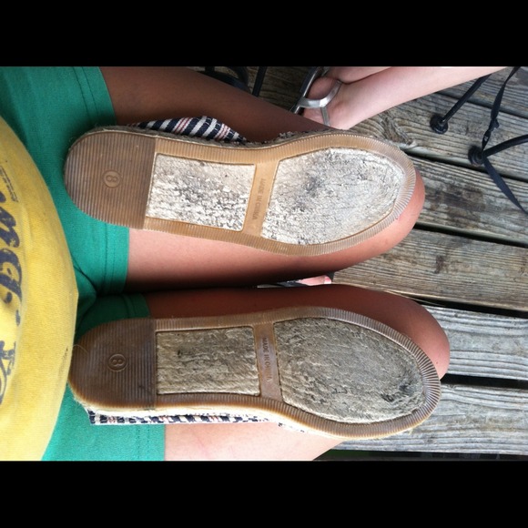 Shoes - Picture 2 of 2