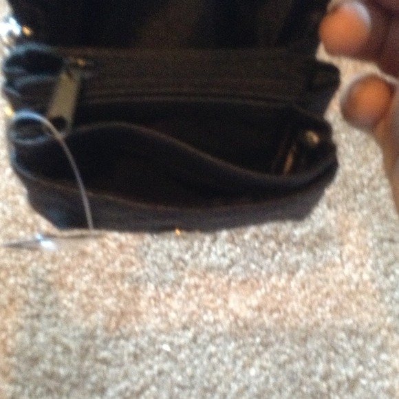 Brand new" Black guess wallet - Picture 3 of 3