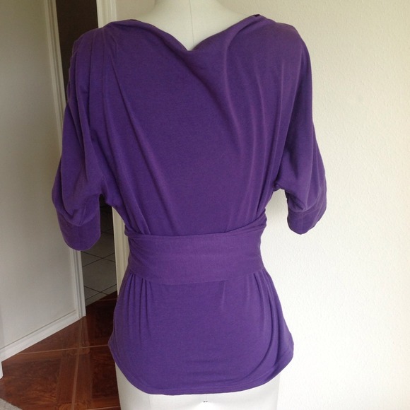 Top - Picture 2 of 3