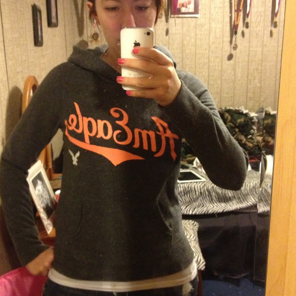 *Traded* Ae hoody