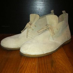 Men's leather dress shoes.