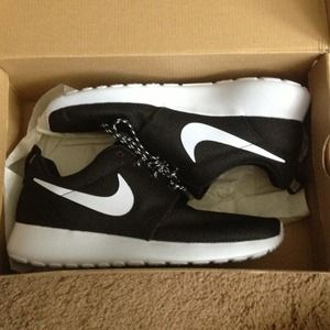 Women's Nike Roshe Run