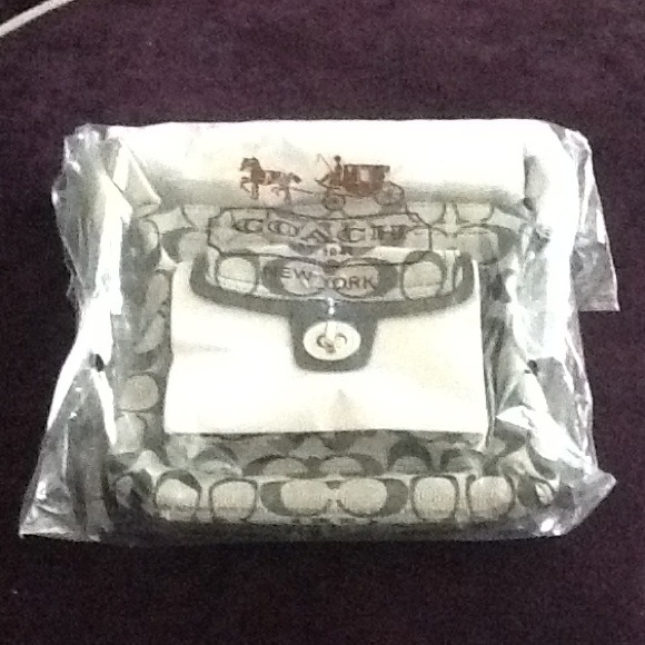 💯Authentic Coach Cross-body