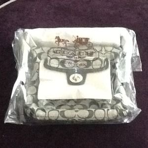 💯Authentic Coach Cross-body