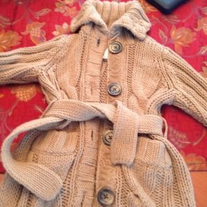Gap Sweater Small (6-7)