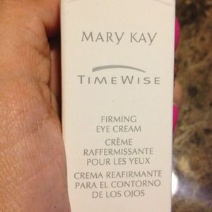 Mary Kay Firming eye cream