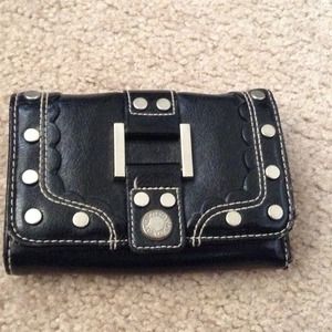 Xoxo trifold wallet🚫sold