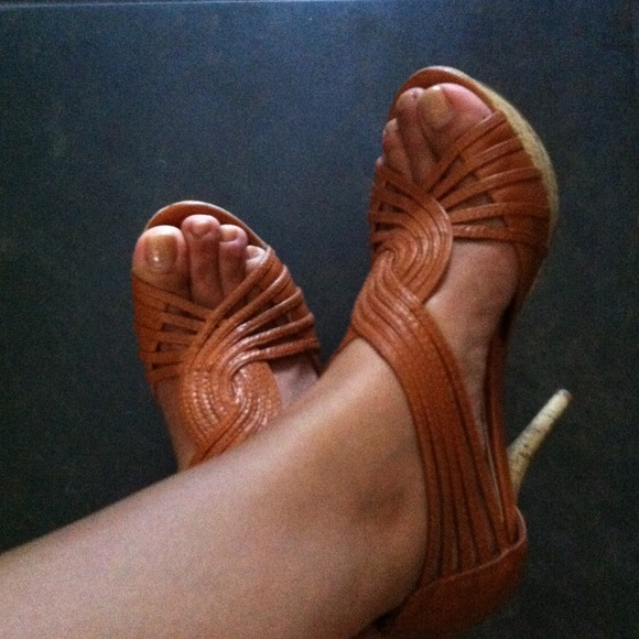 •BUNDLE•Caramel  and Black Platform Heels