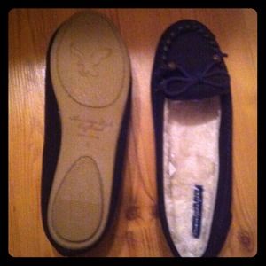 Bundled with Roxy flip flops