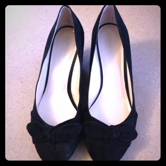 Nine West black suede wedges in great condition!!