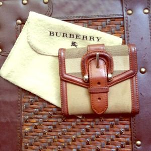 RESERVED-- Burberry House Check Wallet