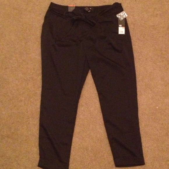 Black Silky Crop/Ankle Dress pants
