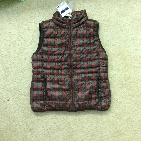 Sold! H&M h & m premium down vest sold!!