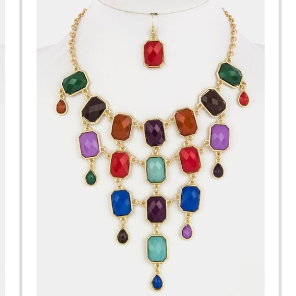 ✨Host Pick✨ Square Jewel Necklace Set - Picture 1 of 1