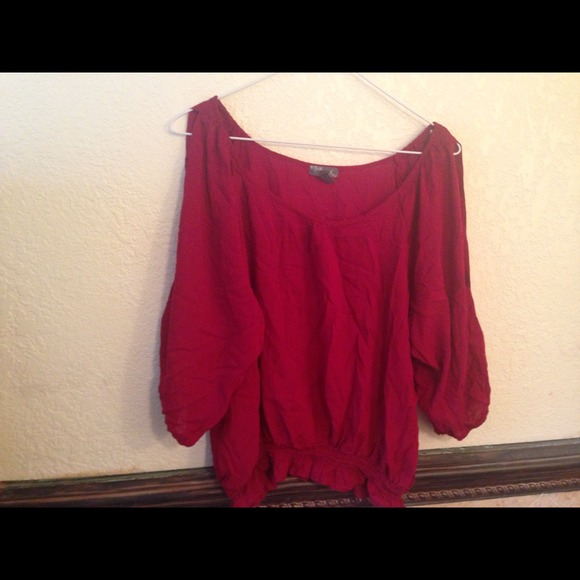 Red shirt with slit on sleeves