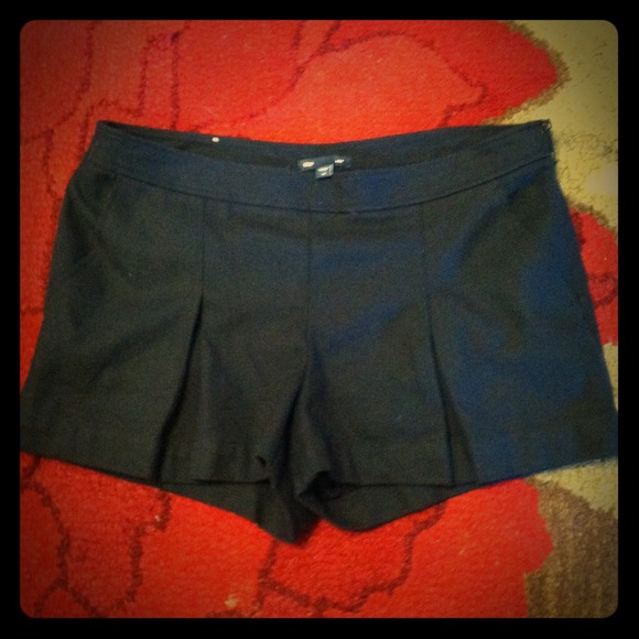 ⛔SOLD⛔Black Gap Shorts