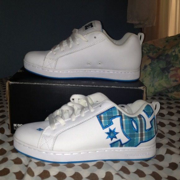 DC Court Graffik Sneakers