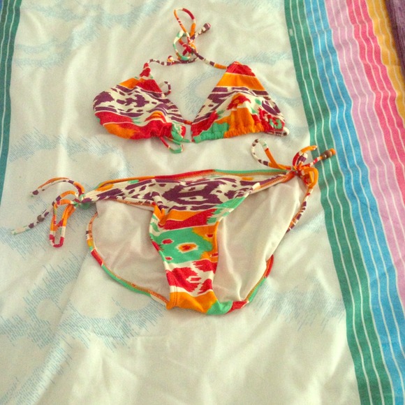SOLD Aztec bikini set