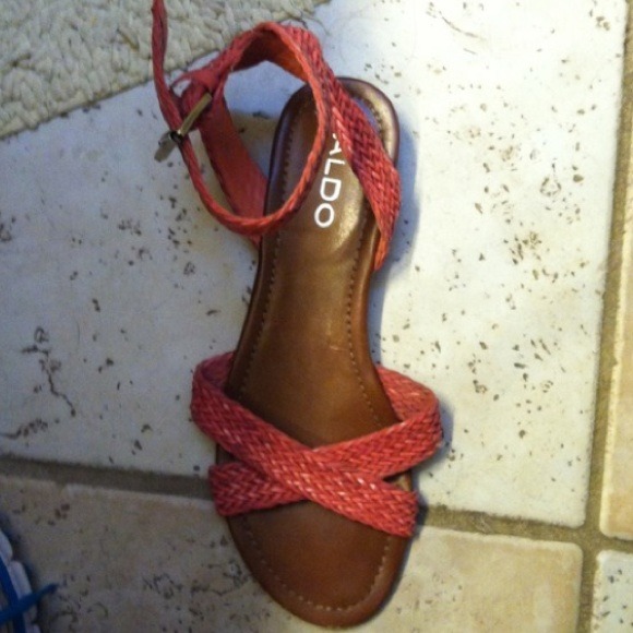 ❌Sold❌Salmon Colored Aldo Sandals
