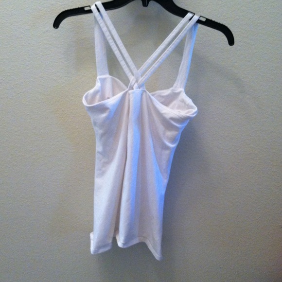 ⛔SOLD⛔Express Top - Picture 2 of 4