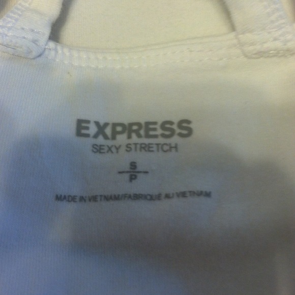 ⛔SOLD⛔Express Top - Picture 3 of 4