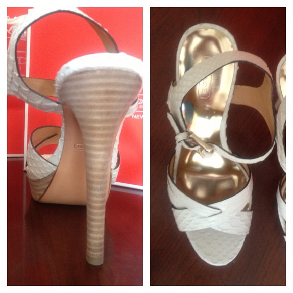 Coach Snakeskin Heels! Hot!! Worn once - Picture 3 of 4