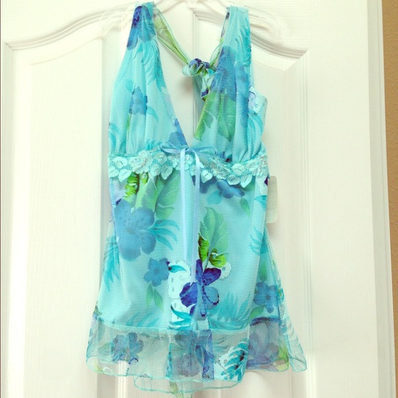 ❌Sold in Bundle❌ Cute Summer Top