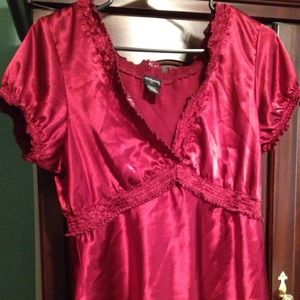 Eyeshadow XL Burgundy Blouse